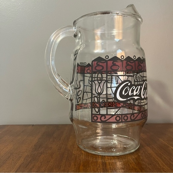 Vintage 1970s Coca Cola Coke Pitcher Stained Glass Design
Soda Beer Red Black - Picture 7 of 12